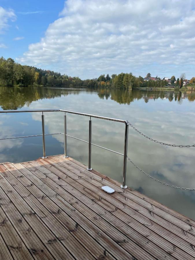 ホテル Waidlerland Hausboot 1 ヴァルトキルヒェン エクステリア 写真